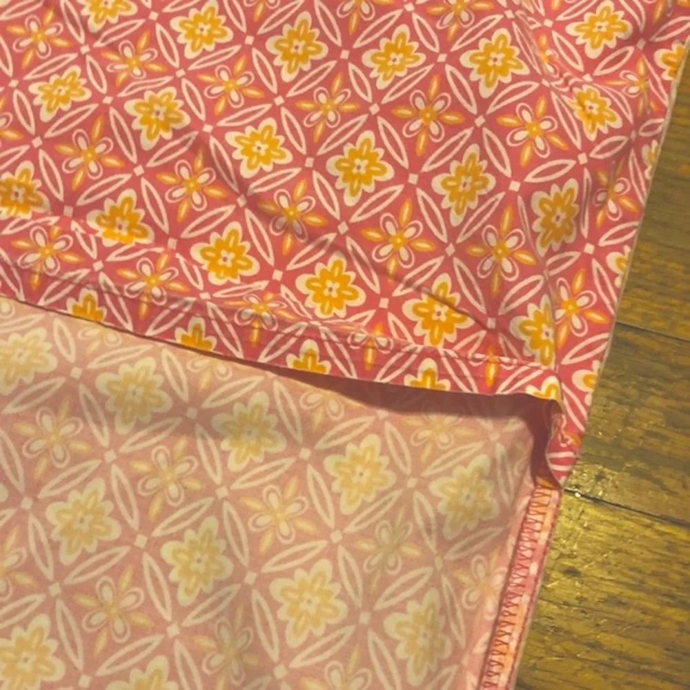 POTTERY BARN Teen Pink Floral Geometric Standard 30 x 19 in Pillowcases Set of 2